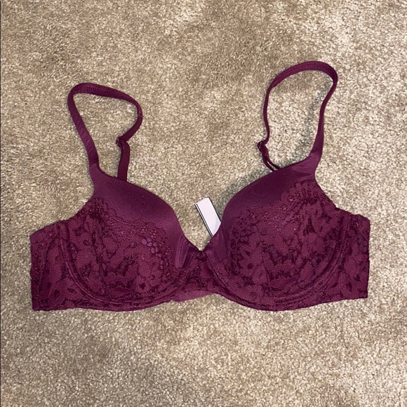LAST CHANCE!! Vs lace bra